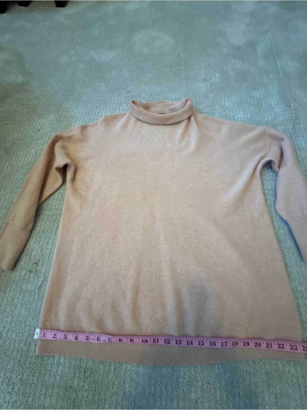 Free People 100% Cashmere Oversized Turtleneck Sweater M 
 Camel /Light Pink